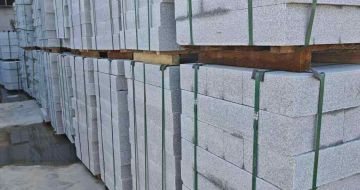 榆林芝麻白路牙石，路侧石