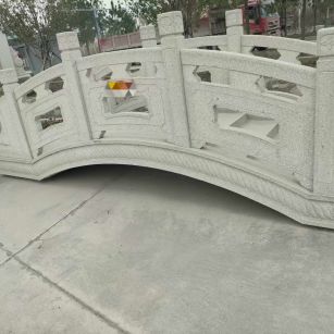 榆林芝麻白拱桥，石桥